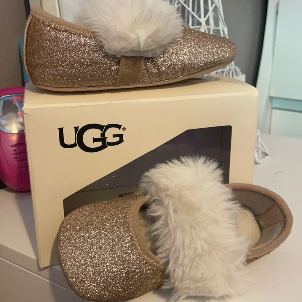 Uggs’s baby/toddler shoes